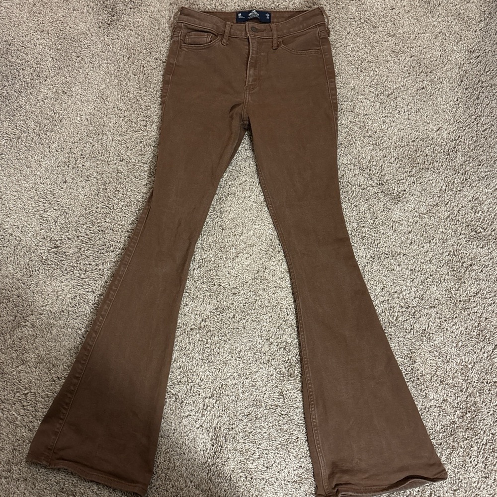 Hollister High-Rise Vintage Flare Jeans in Tan